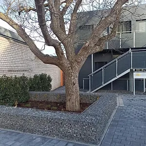Xzllenz Traum Studio-apartment, Frei-parken, U-bahn, Kueche Neurenberg